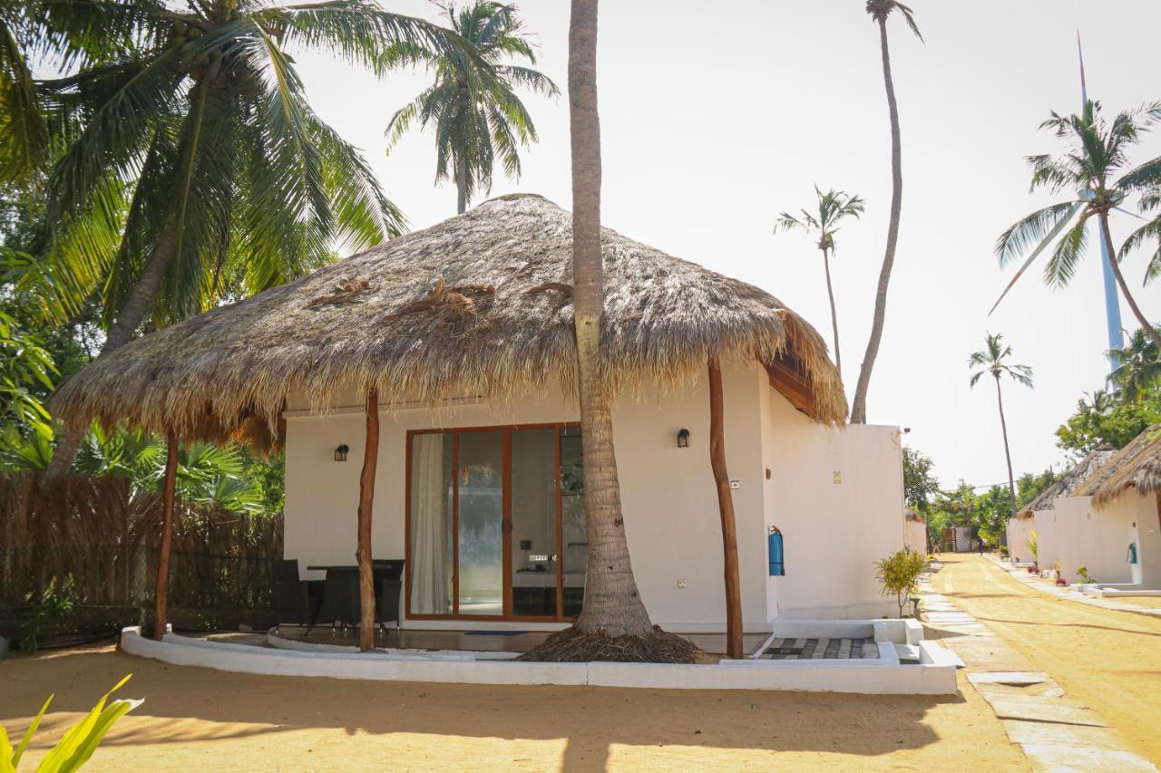 The Blue Lagoon Resort كالبيتيا المظهر الخارجي الصورة